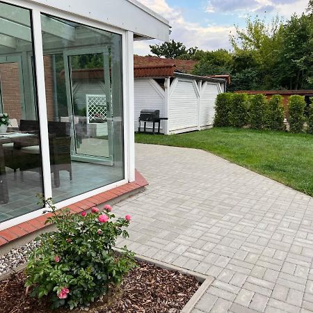Familienfreundliche Ferienwohnung Mit Wintergarten Badow Экстерьер фото