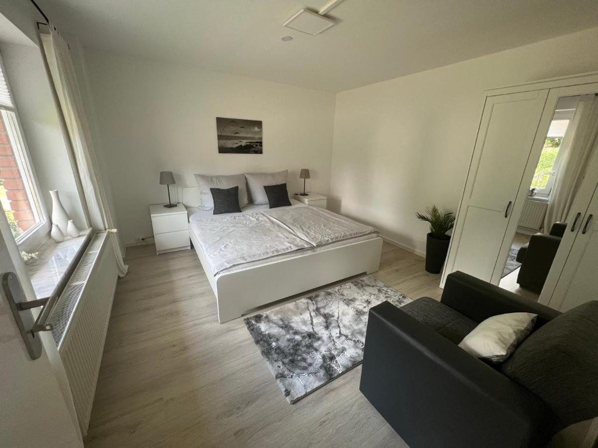 Familienfreundliche Ferienwohnung Mit Wintergarten Badow Экстерьер фото